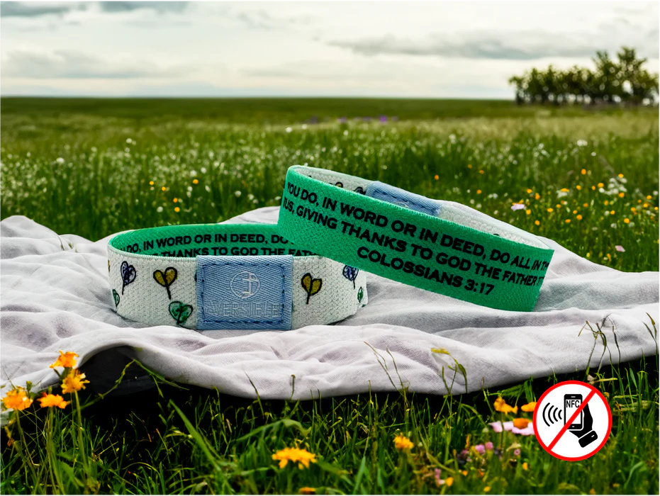Versible® Wristbands - Love Blossoms - Survivor Series / Colossians 3:17